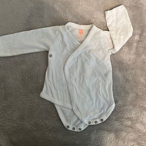 New Born wraparound long sleeve white T